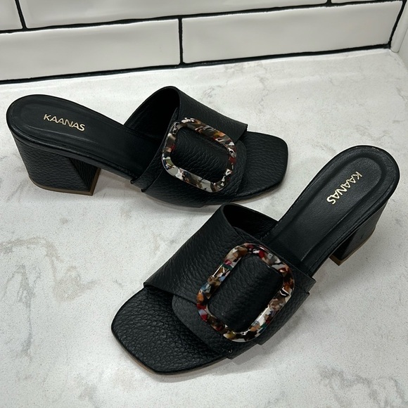 KAANAS Comino Buckle Heeled Slide Sandals Black Pebbled Leather - Picture 12 of 16